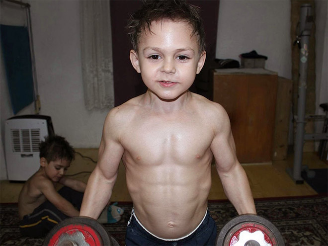 Child Bodybuilder Giuliano Stroe