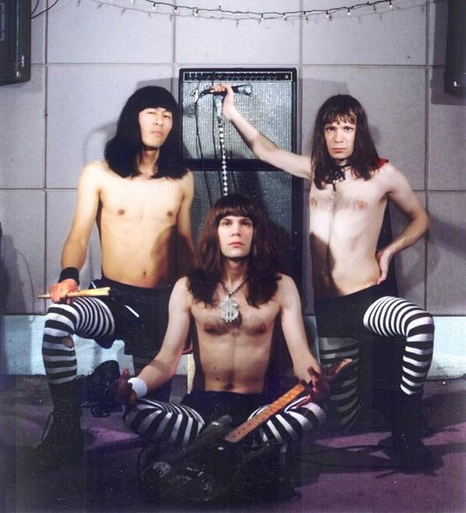Have you ever seen a dumbest metal band photo?