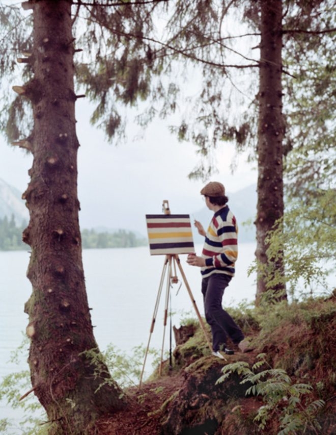 This artist travels around just to paint the pattern of his own shirt.