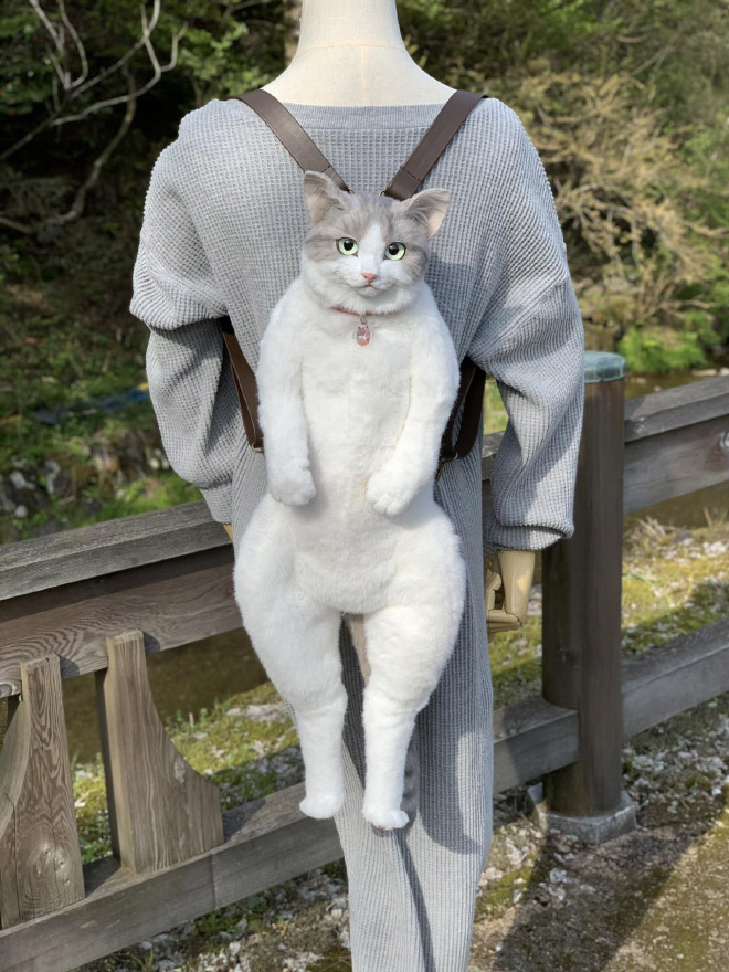 Realistic cat backpack.