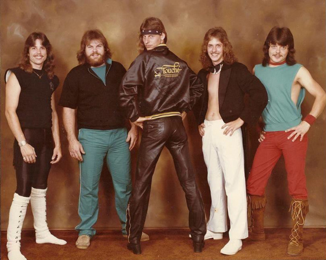 Cringy vintage band publicity photo.