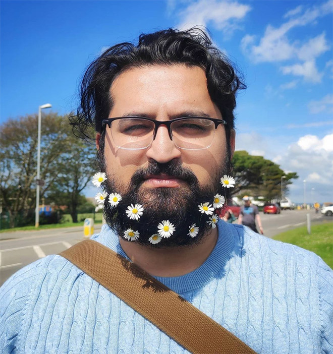 Flower beard trend.