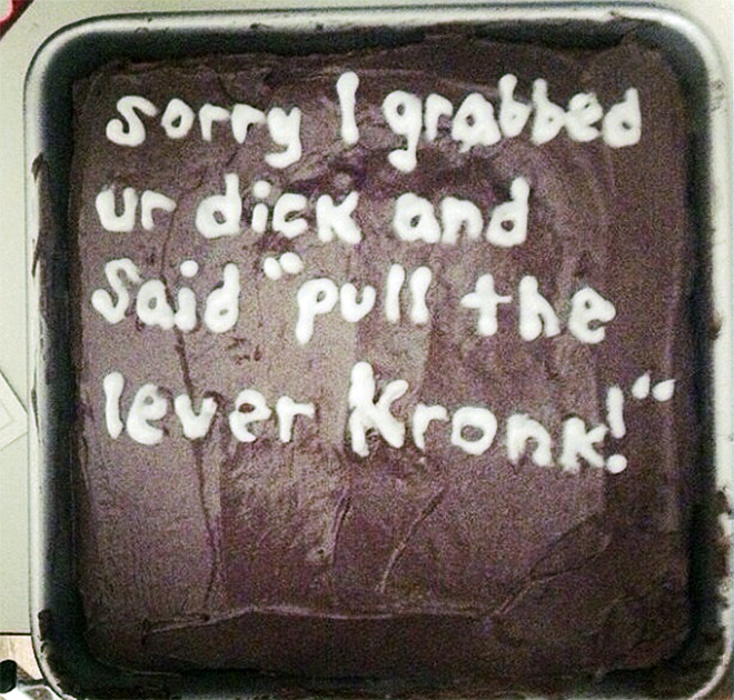 Say sorry with a delicious cake!