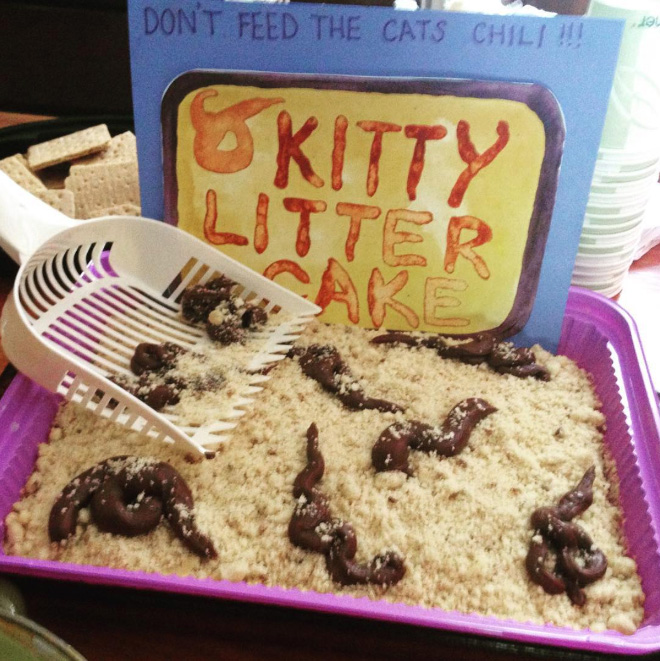 Kitty litter cake.