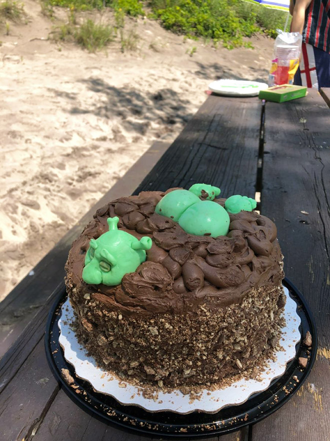 Shrek cake fail.