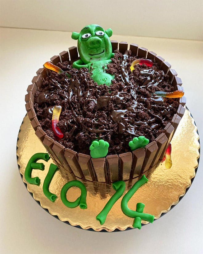 Shrek cake fail.