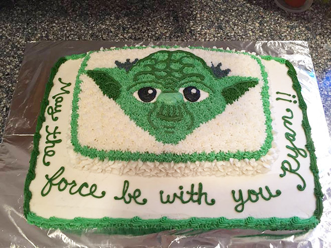 Some Yoda cakes should have never been made...