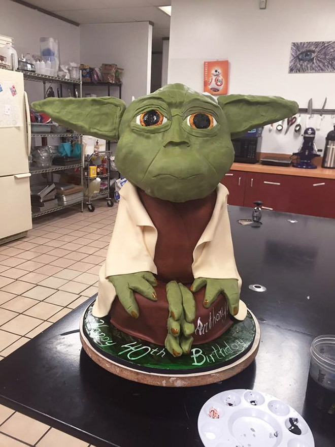 Some Yoda cakes should have never been made...