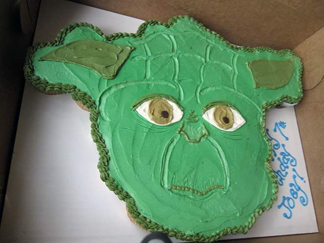 Some Yoda cakes should have never been made...