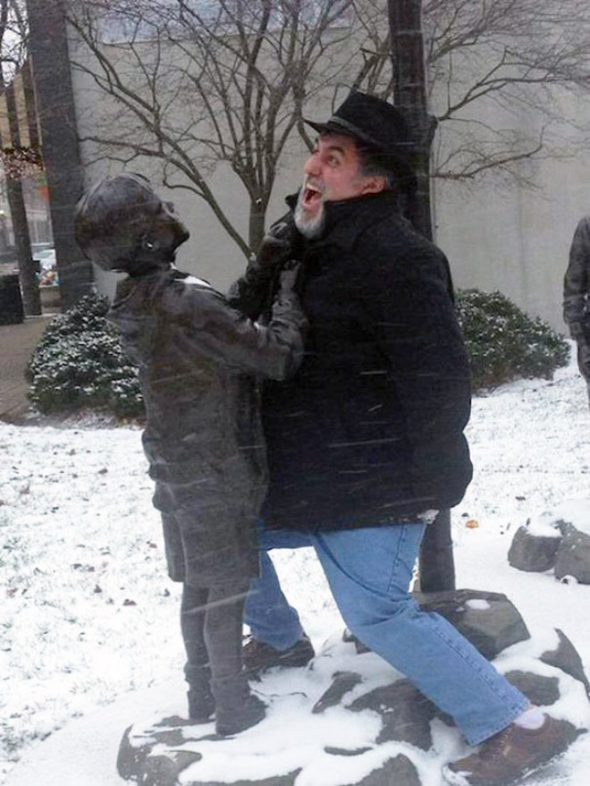 Statues are beating up people!