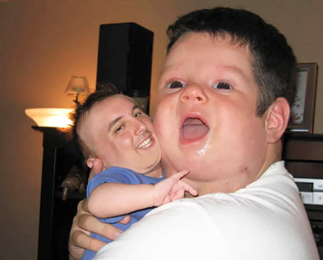 Hilarious face swap.